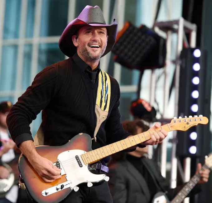 Tim McGraw & 49 Winchester tickets